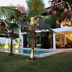Villa Denira